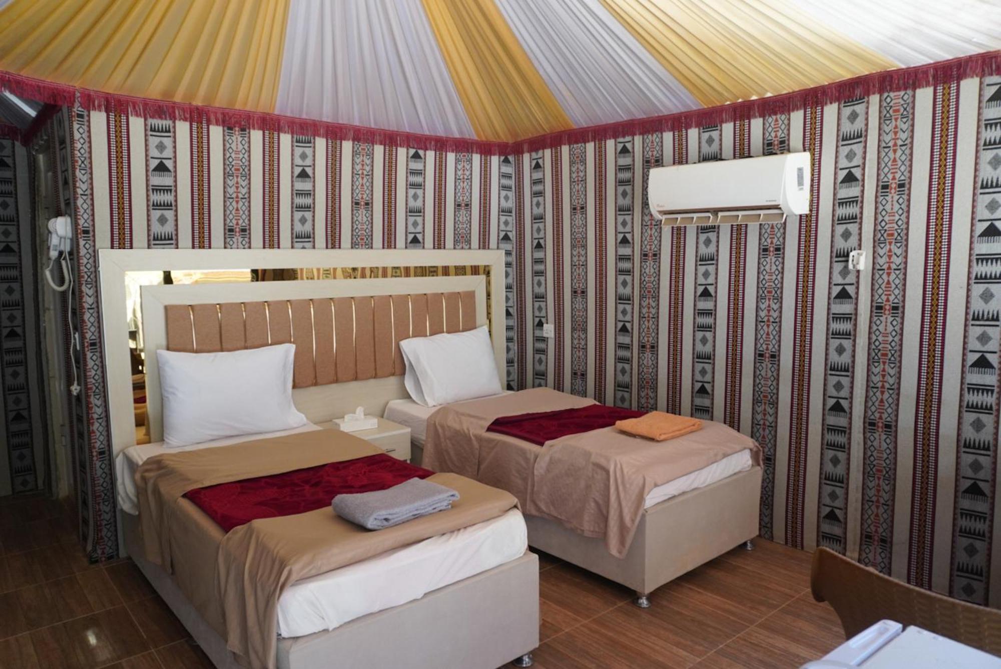 Shaheen Camp Wadi Rum Ngoại thất bức ảnh